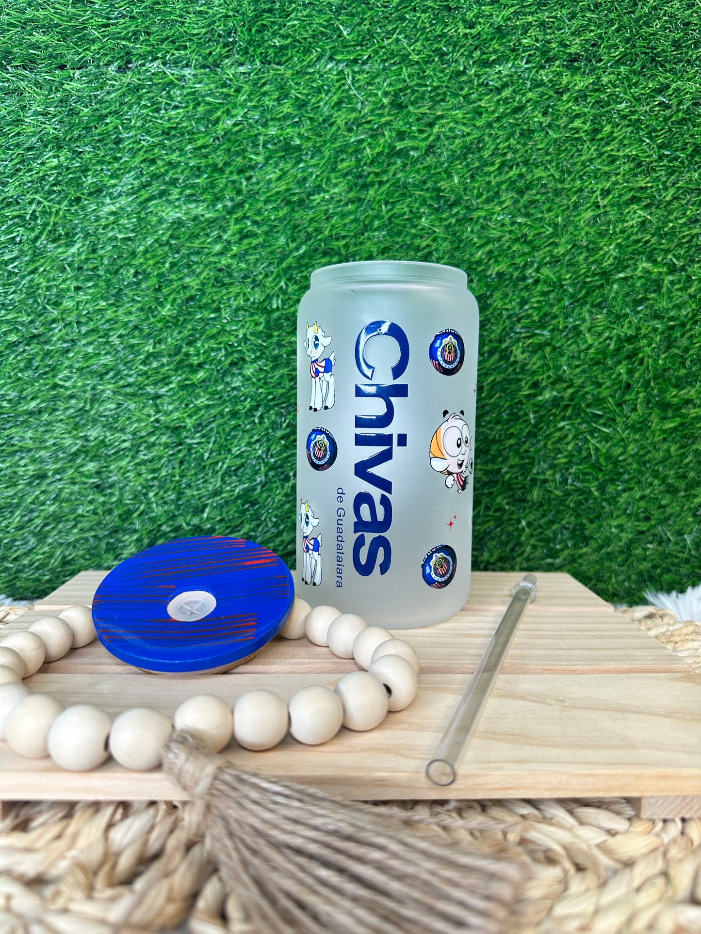 Glass can/ Guadalajara club. (Sport)